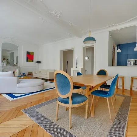 Prestigious Haussmann Flat - Welkeys *