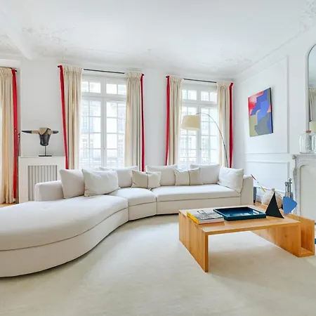 Prestigious Haussmann Flat - Welkeys *