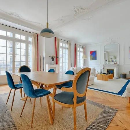 Prestigious Haussmann Flat - Welkeys *